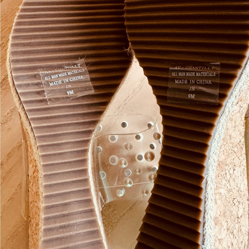Adrienne Vittadini Luz Slide Wedge Sandal / Size 9 - Picture 3 of 8